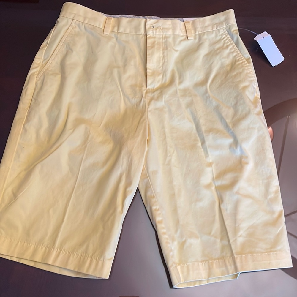 Boy’s Brooks Brothers Yellow Shorts Size 18 NWT